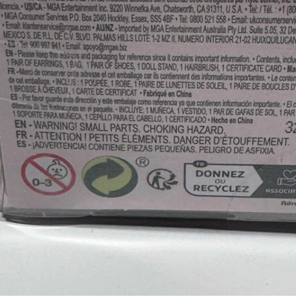 Bratz x Kylie Jenner Day Fashion Doll with Accessories and Certificate - Picture 5 of 12